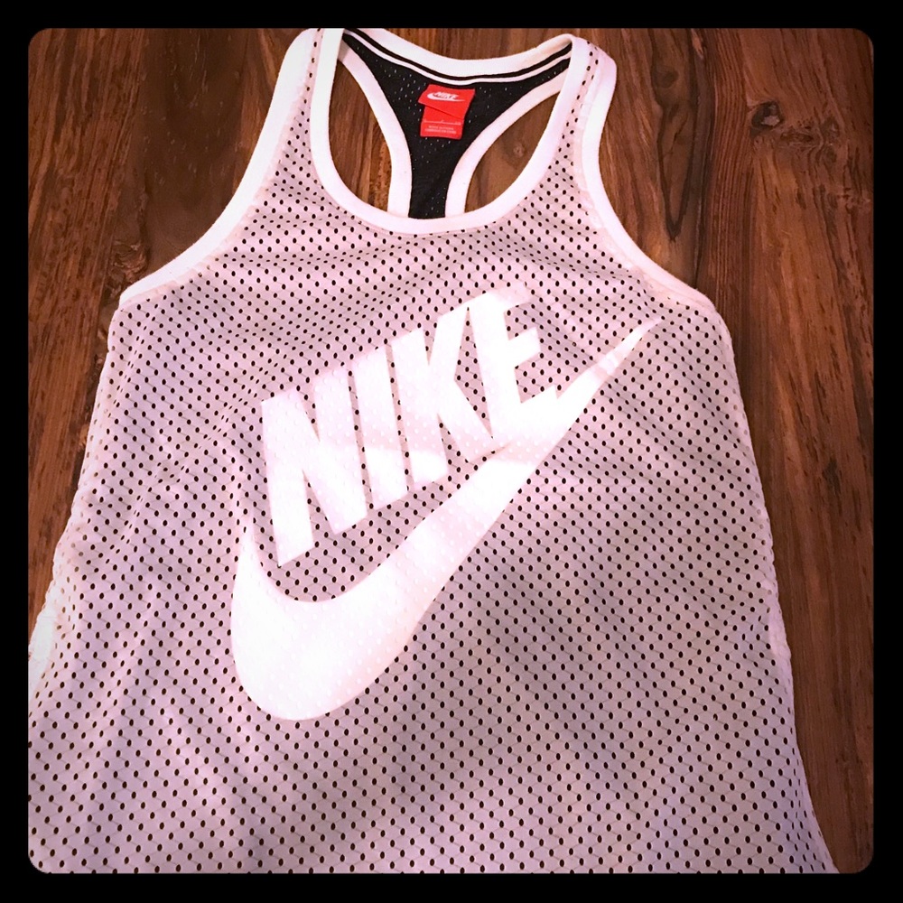 Nike tank- jersey material - Picture 1 of 3
